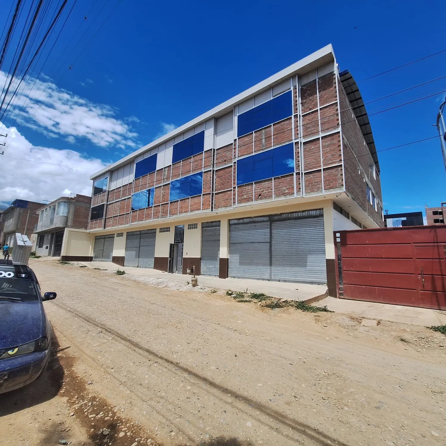 SE ALQUILA LOCAL COMERCIAL ESTRENO - LA ESPERANZA — foto 4
