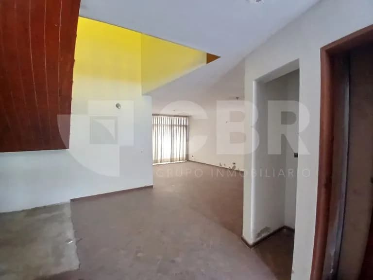 VENTA CASA COMO TERRENO EN SURCO — foto 5