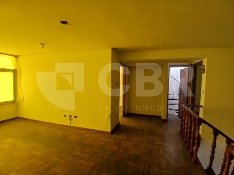 VENTA CASA COMO TERRENO EN SURCO — foto 8
