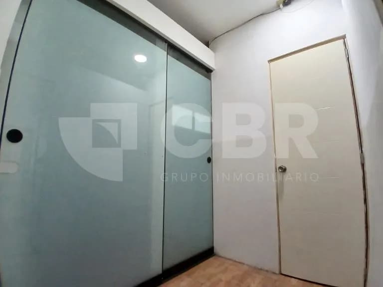 ALQUILER LOCAL COMERCIAL EN LA VICTORIA — foto 3
