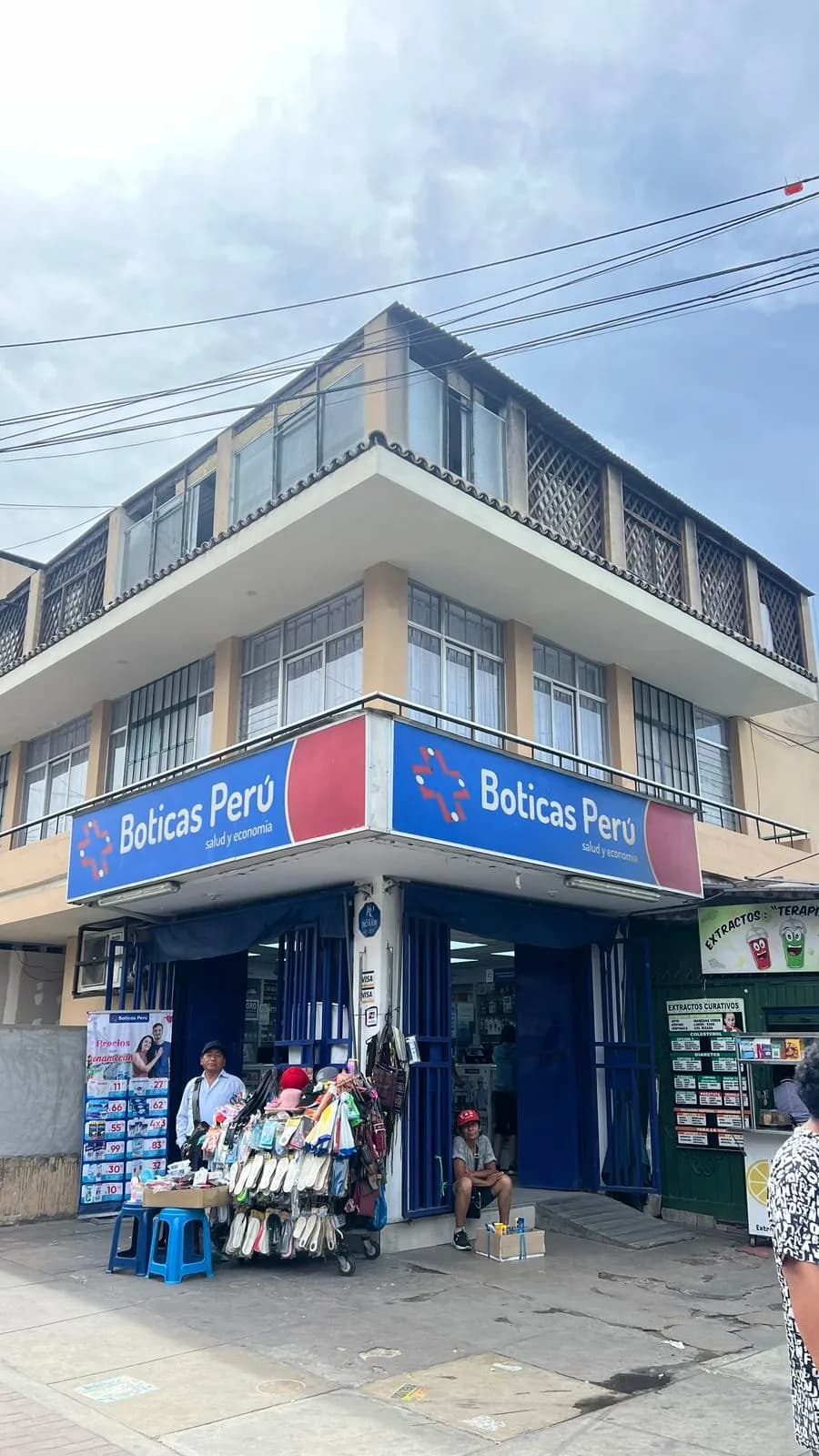 VENTA OCASION DEPA 2DO PISO URB. ELIO USD 180,000 — foto 1