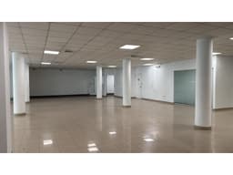 Se Vende Local Comercial 408 m2 Av Naciones Unidas Cercado de Lima