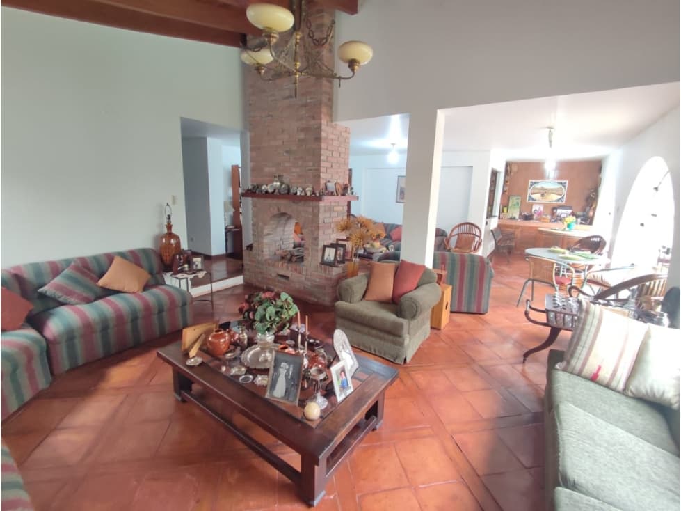 LA MOLINA - VENTA LINDA CASA - ÁREA 300 m2 — foto 5