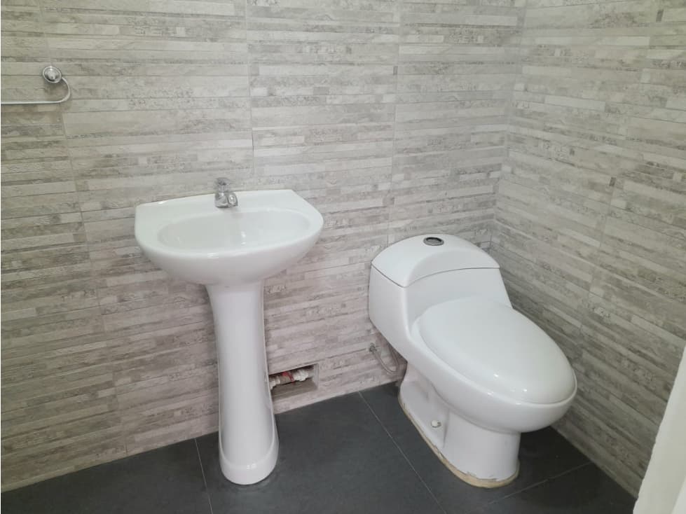 OFICINA EN ALQUILER EN LA MOLINA -URB. EL REMANSO — foto 4