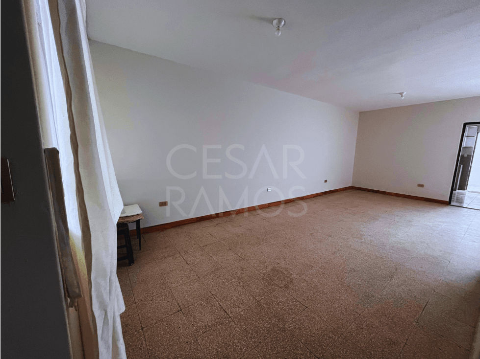 ALQUILO CASA EN CALLE MARÍA AUXILIADORA SULLANA — foto 3