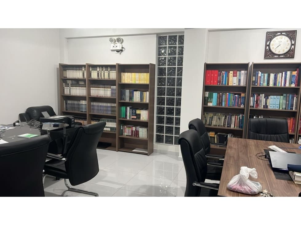 OFICINA EN CAYMA — foto 1