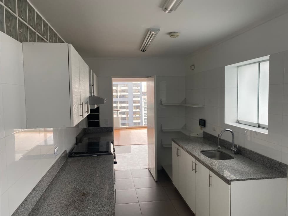 AMPLIO DÚPLEX EN MIRAFLORES — foto 5