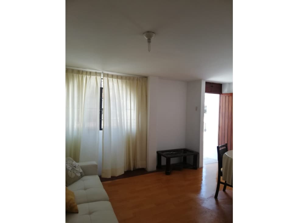 VENDO LINDA CASA EN URB. EL CHILCAL CERCA A REAL PLAZA — foto 4