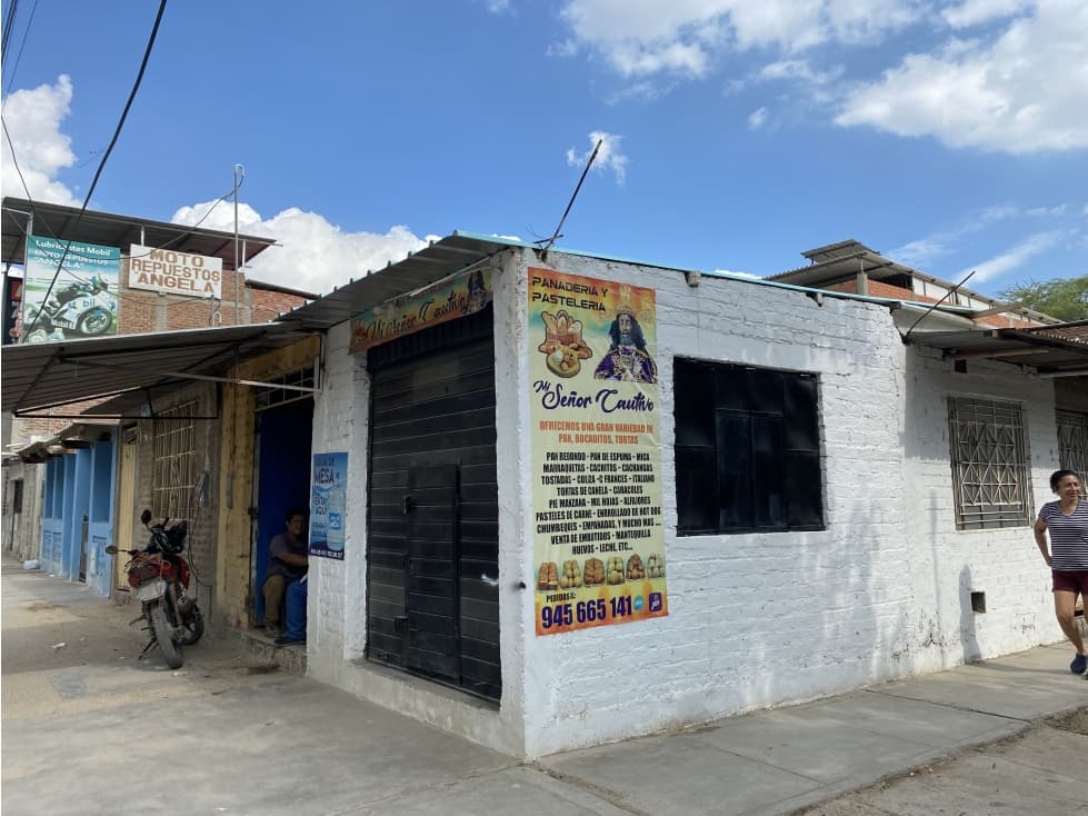 ALQUILO LOCAL EN ESQUINA AV. CIRCUNVALACIÓN — foto 2
