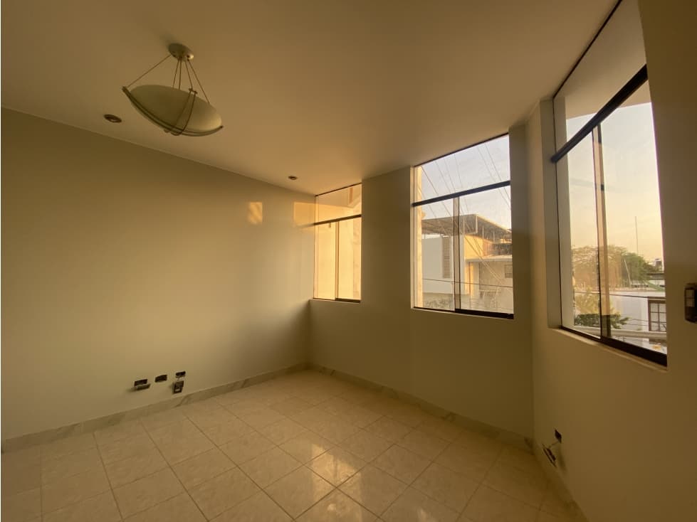 VENDO DEPARTAMENTOS EN MIRAFLORES — foto 3