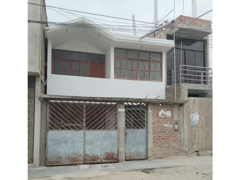 EN VENTA CASA DE DOS PISOS ALMIRANTE M.G — foto 1