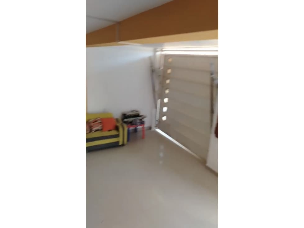 VENDO CÓMODA CASA EN LA PLANICIE — foto 5