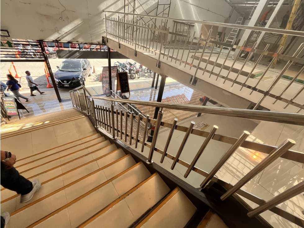 ALQUILO LOCAL COMERCIAL CERCA AL ÓVALO GRAU — foto 6