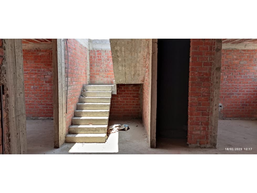 CASA SEMICONSTRUIDA EN MONTE BELLO — foto 5