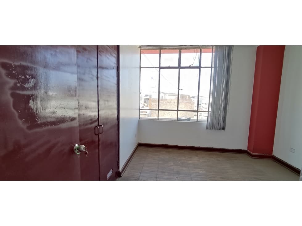 VENDO O ALQUILO AV. SANCHEZ CERRO — foto 3