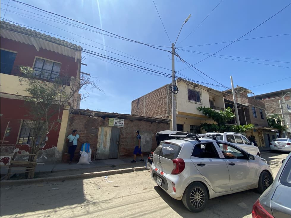 VENDO TERRENO FRENTE AL MERCADO — foto 1