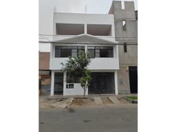 VENTA DE CASA DE 3 PISOS MÁS AIRES Y/O DPTOS. EN SMP