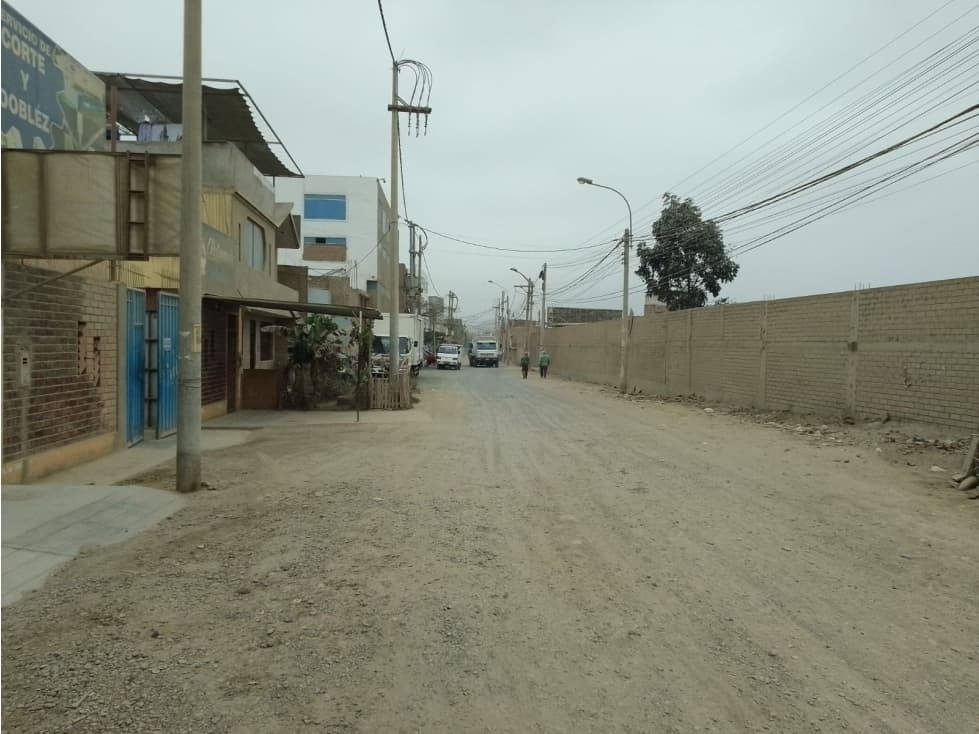 VENDO LOCAL INDUSTRIAL DE ESTRENO 1000M2 EN CARABAYLLO — foto 4