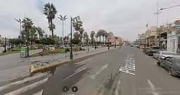 Casa en venta frente al mercado de Pueblo Nuevo cerca a La Plaza de Armas
